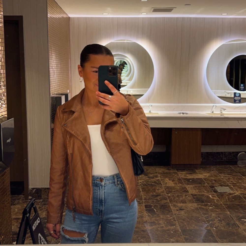 Leather brown jacket!